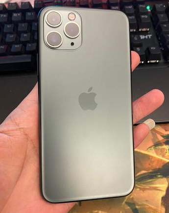 临夏县苹果维修点分享iPhone 11 Pro黑屏小众故障解析 